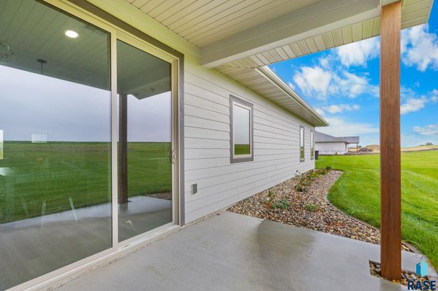 505 Mill Pond Rd Road 2, Rock Rapids, IA 51246