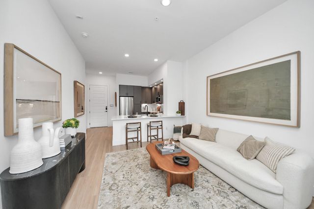 15635 Memorial Drive 211, Houston, TX 77079