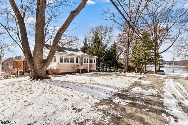 16 Absecon Rd, Parsippany-troy Hills Twp., NJ 07054
