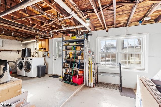 16 Absecon Rd, Parsippany-troy Hills Twp., NJ 07054