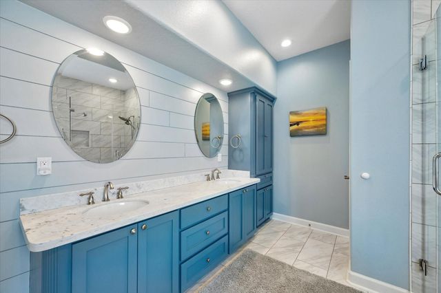 506 Westerly Drive, Tiki Island, TX 77554