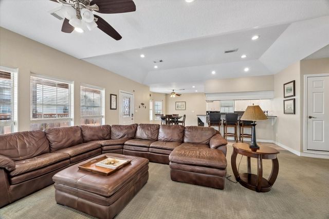 506 Westerly Drive, Tiki Island, TX 77554