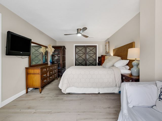 21 W Parish Ct 21, Haverhill, MA 01832