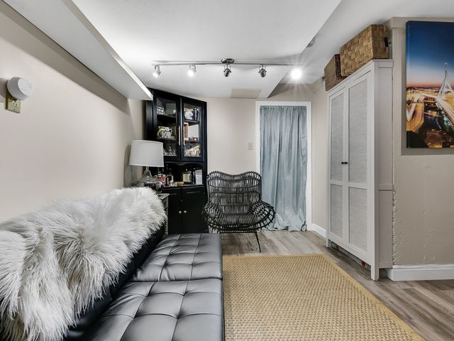 21 W Parish Ct 21, Haverhill, MA 01832
