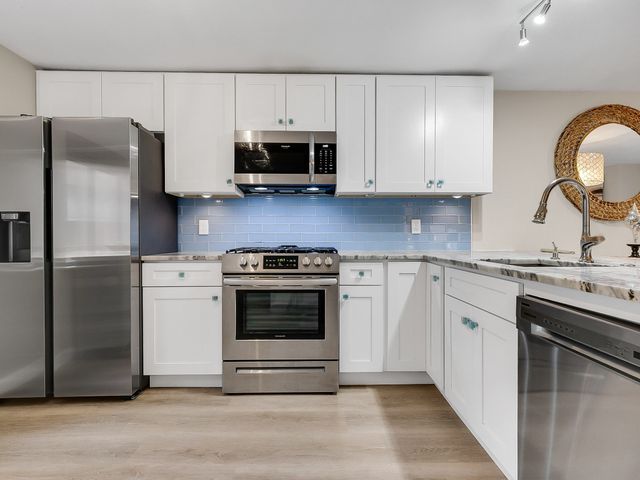 21 W Parish Ct 21, Haverhill, MA 01832