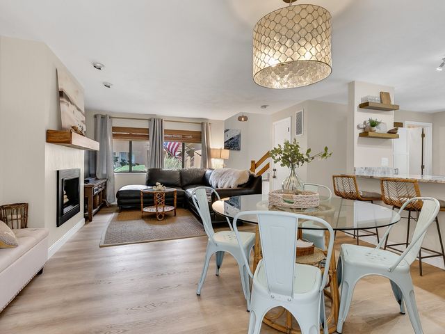 21 W Parish Ct 21, Haverhill, MA 01832