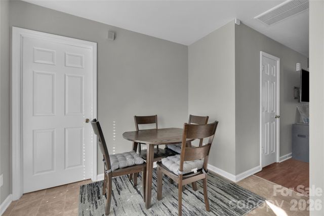 7020 Frye Place, Charlotte, NC 28269