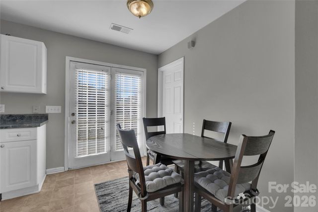 7020 Frye Place, Charlotte, NC 28269