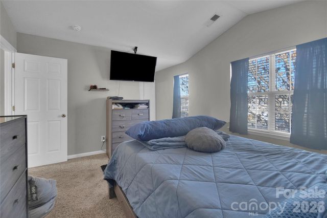 7020 Frye Place, Charlotte, NC 28269