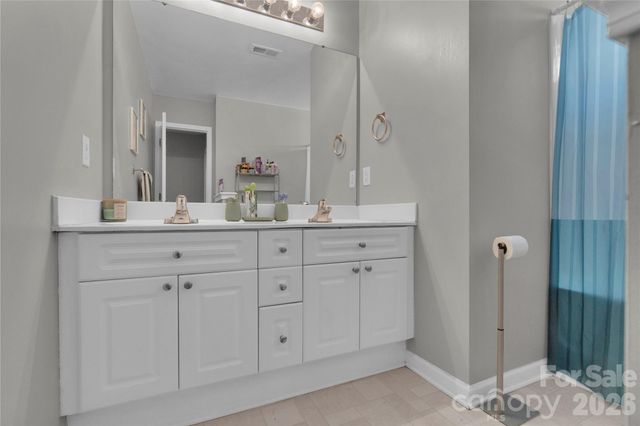 7020 Frye Place, Charlotte, NC 28269