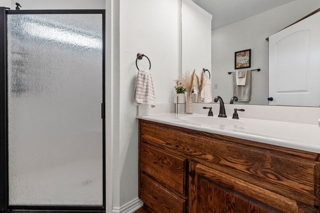 692 County Road 3318, Greenville, TX 75402