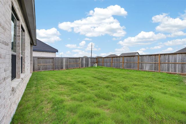 2867 Orange Leaf Drive, Brookshire, TX 77423