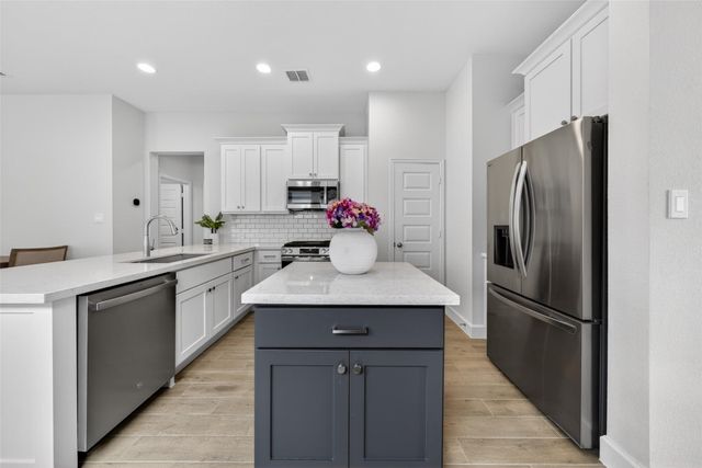 2867 Orange Leaf Drive, Brookshire, TX 77423