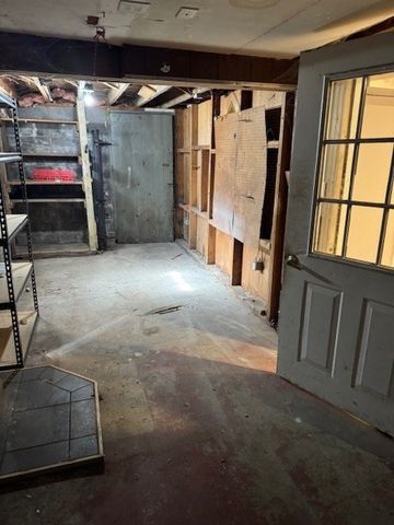 16 Vladish Ave, Montague, MA 01376