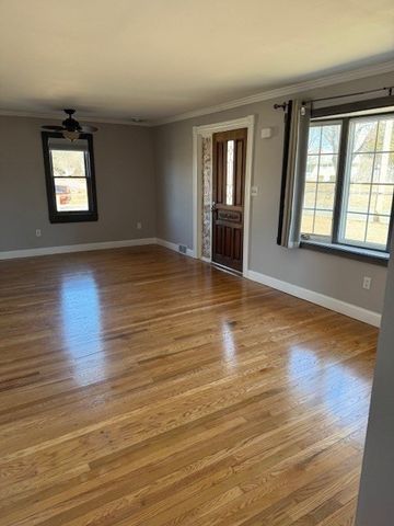 16 Vladish Ave, Montague, MA 01376