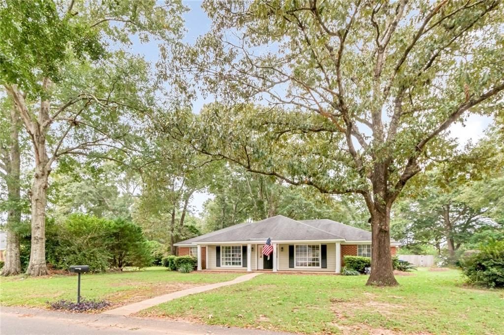 480 Breckenridge Drive E, Mobile, AL 36608 — photo 2