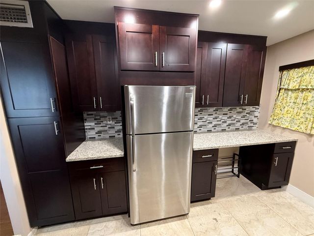 3575 Broken Woods Drive 601, Coral Springs, FL 33065