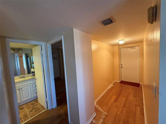 3575 Broken Woods Drive 601, Coral Springs, FL 33065