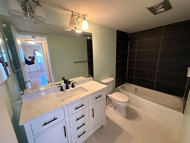 3575 Broken Woods Drive 601, Coral Springs, FL 33065