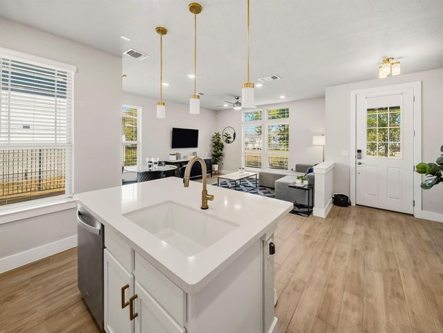 7619 Boyd Haven DR, Austin, TX 78744