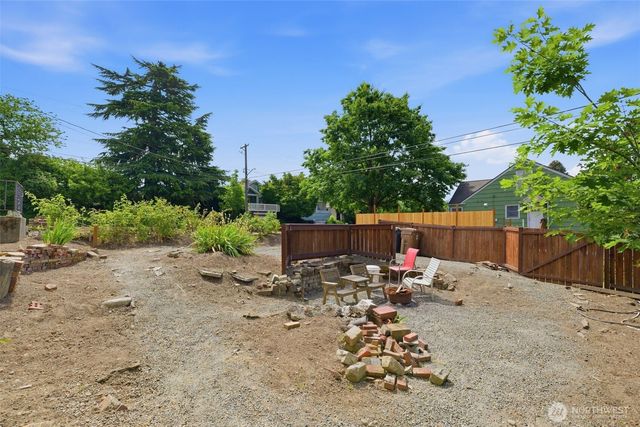 1205 N 11th Street, Tacoma, WA 98403