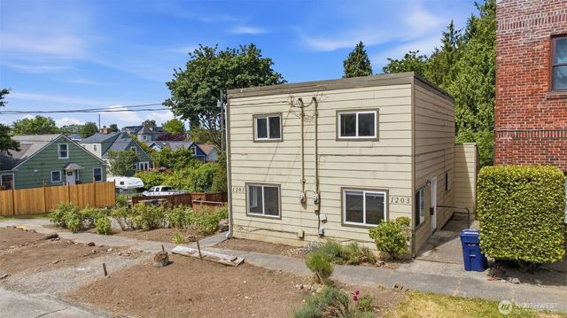 1205 N 11th Street, Tacoma, WA 98403