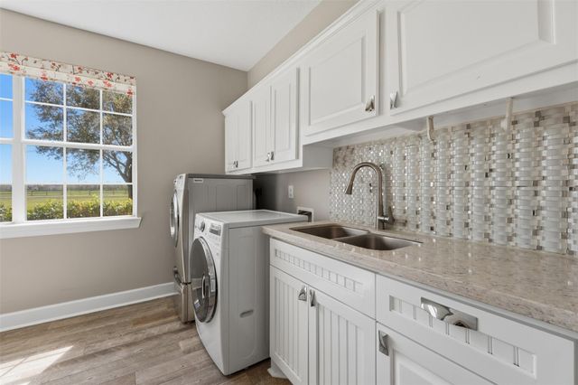 3232 Blue Grass Dr, Richmond, TX 77406