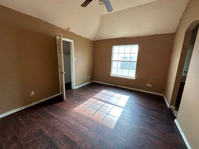 212 Paradise Way, Red Oak, TX 75154
