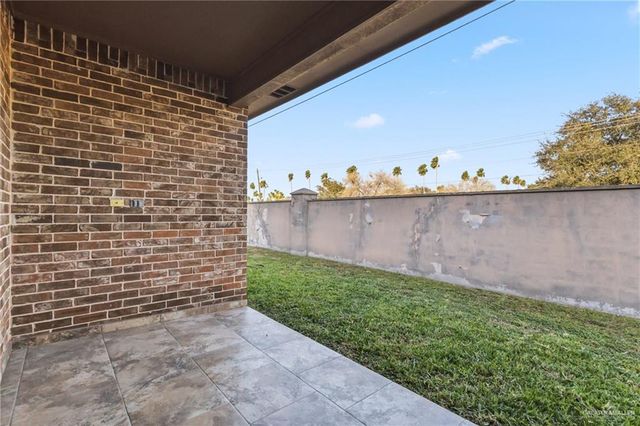 510 Greystone Circle, Alamo, TX 78516