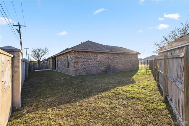 510 Greystone Circle, Alamo, TX 78516