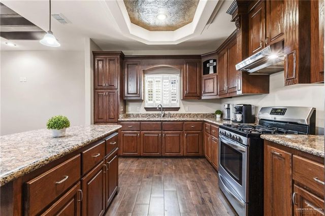 510 Greystone Circle, Alamo, TX 78516