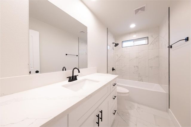 3220 Q St, North Highlands, CA 95660