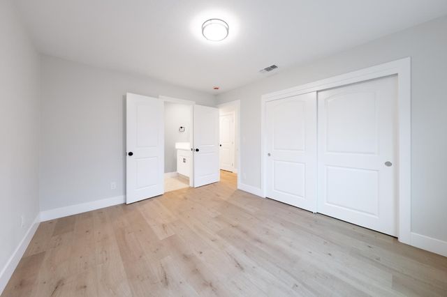 3220 Q St, North Highlands, CA 95660