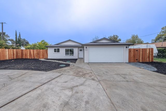 3220 Q St, North Highlands, CA 95660