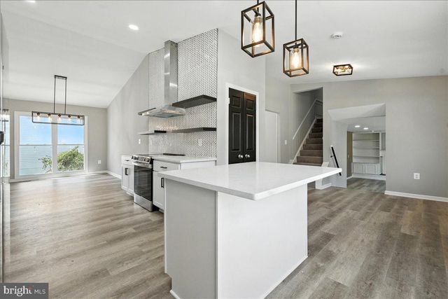 1697 BARRISTER CT, Crofton, MD 21114