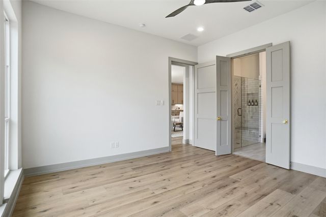 1012 N Oak Street, Roanoke, TX 76262