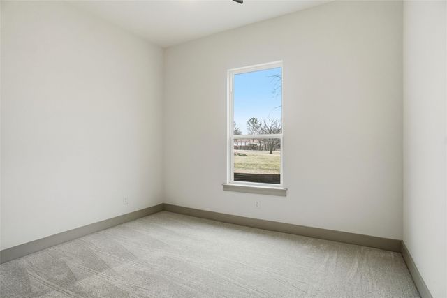 1012 N Oak Street, Roanoke, TX 76262