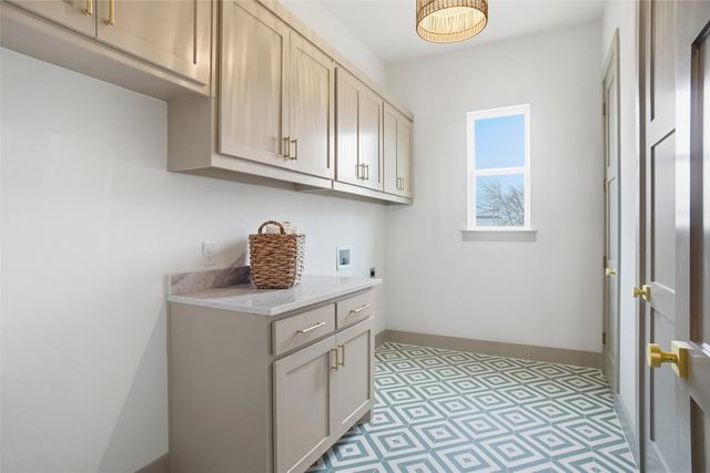 1012 N Oak Street, Roanoke, TX 76262