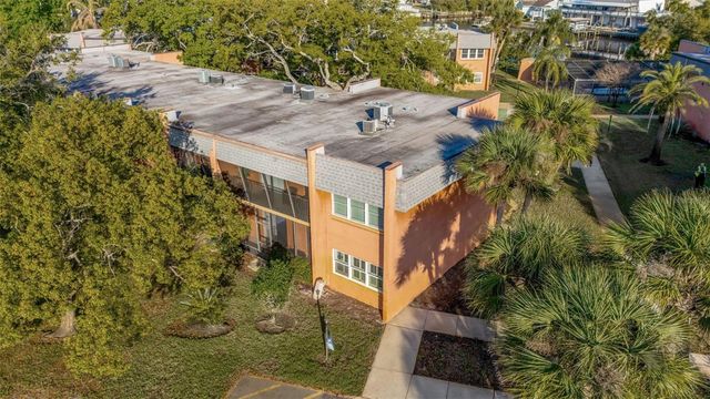 4805 ALT 19 311, Palm Harbor, FL 34683