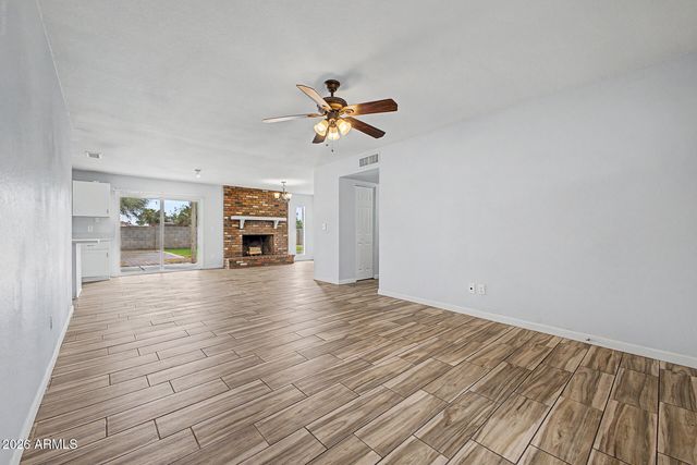5439 W BECKER Lane, Glendale, AZ 85304