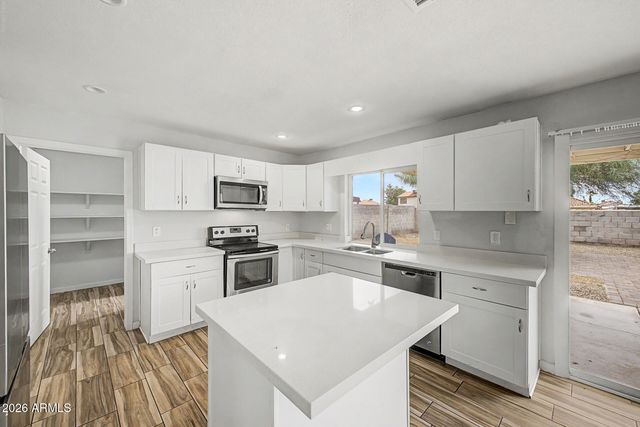 5439 W BECKER Lane, Glendale, AZ 85304