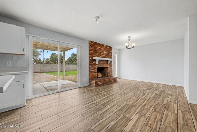 5439 W BECKER Lane, Glendale, AZ 85304