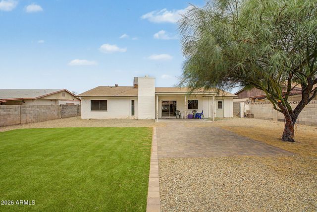 5439 W BECKER Lane, Glendale, AZ 85304