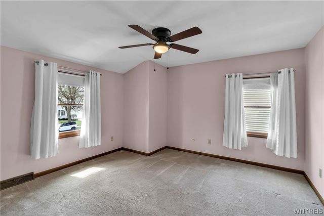 72 October Lane, Amherst, NY 14228