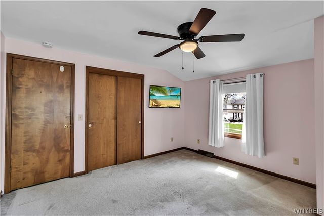 72 October Lane, Amherst, NY 14228
