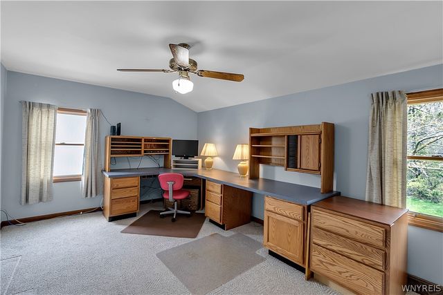 72 October Lane, Amherst, NY 14228