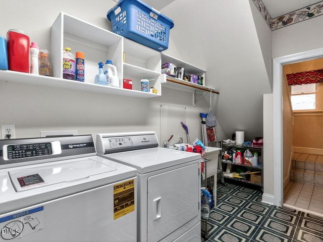 517 Post Oak Court, Archer Lodge, NC 27527