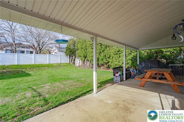 1548 Dale Lane, Bethlehem City, PA 18018