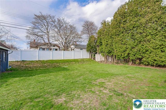 1548 Dale Lane, Bethlehem City, PA 18018