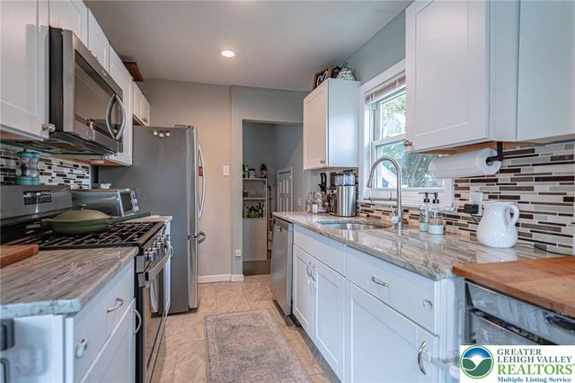 1548 Dale Lane, Bethlehem City, PA 18018